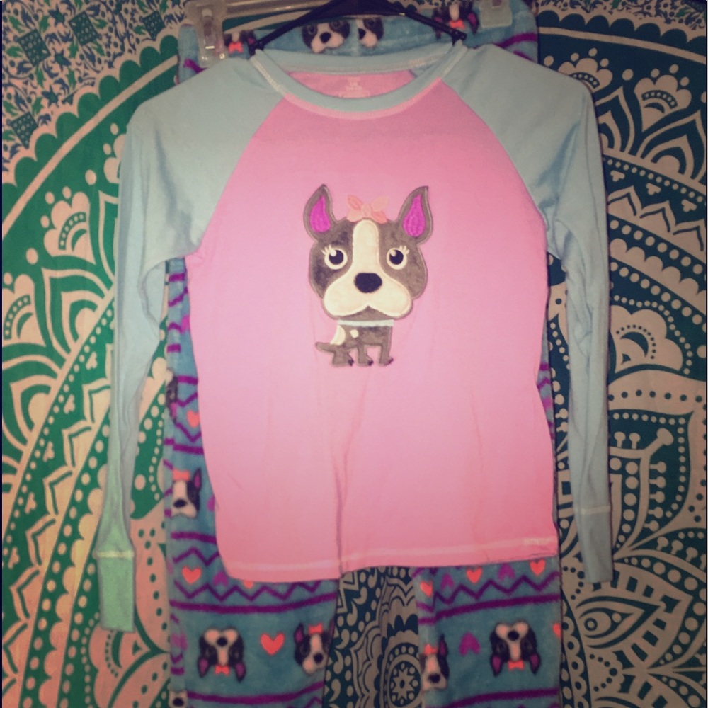 This shirt and pants are matching pajamas